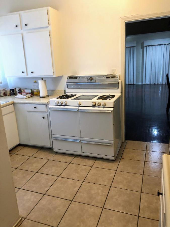 Luxury Furnished Apartment- Beverly Hills Adjacent, Lic 02984 Appartamento Los Angeles